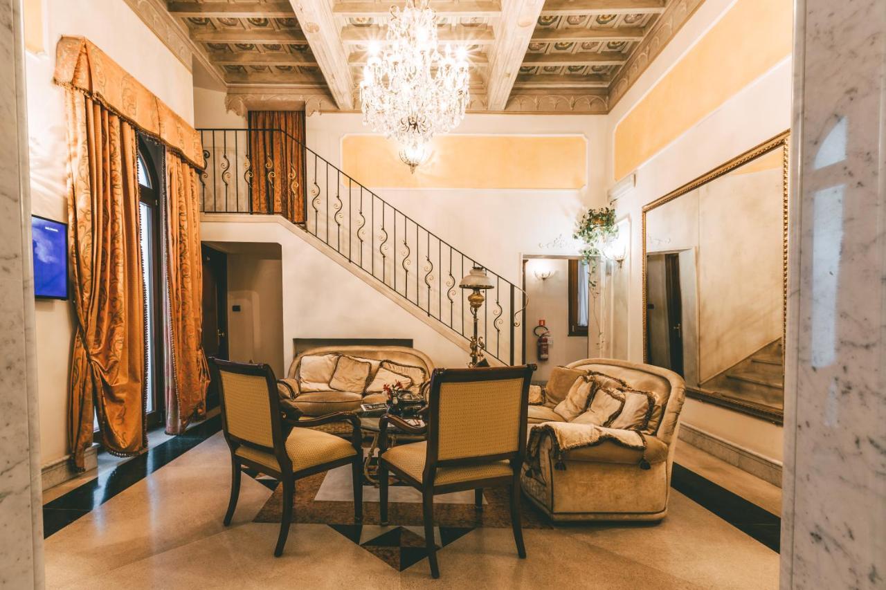 Domus Florentiae Hotel
