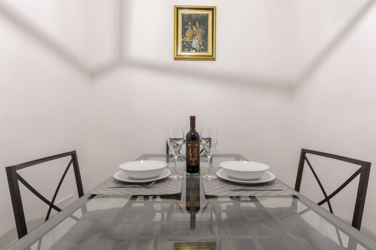 Apartment Ponte Vecchio's Nest Florence