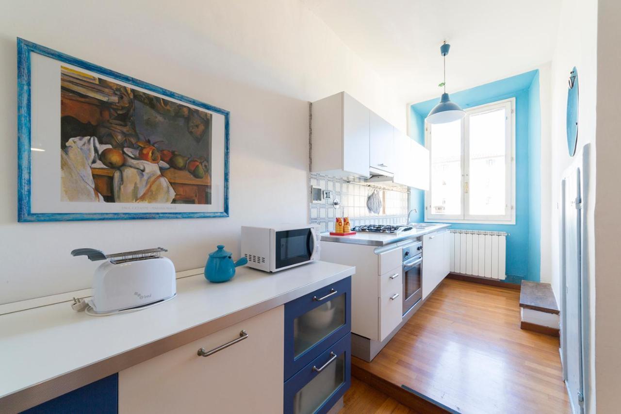 Apartment Borgo Pinti Frescos 6 Sleeps Florence