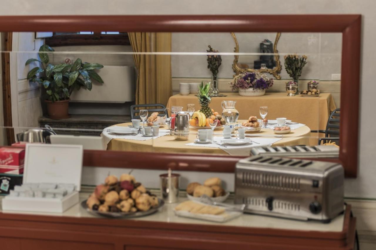 Bed & Breakfast Torre Dei Lari Residenza D'epoca Firenze