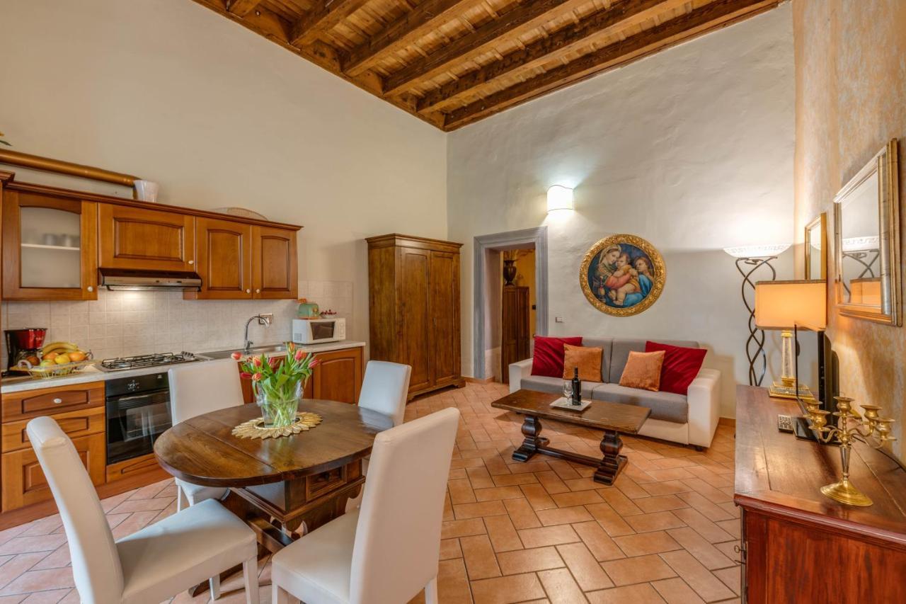 Dante States Apartment Florence