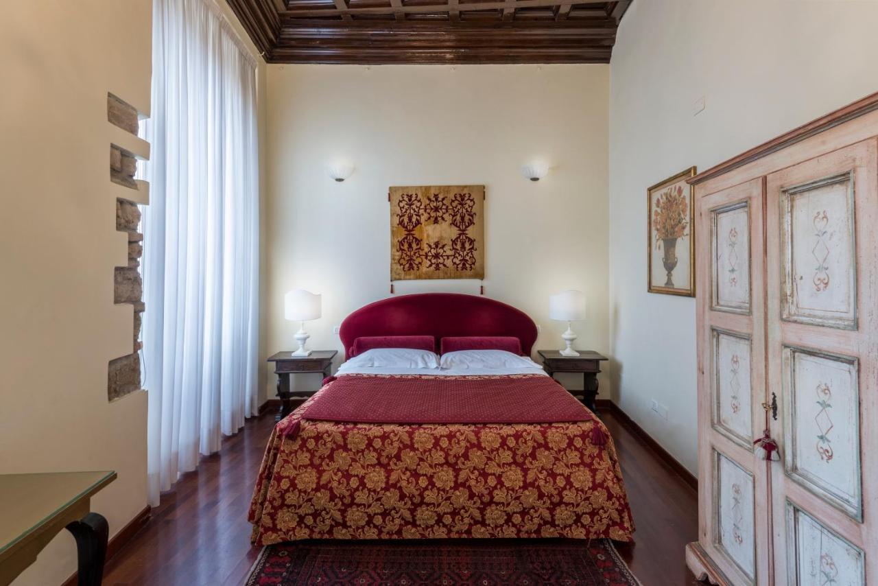 Torre Guelfa Palazzo Acciaiuoli Firenze