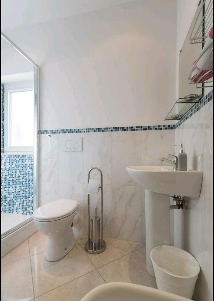 Holiday Rooms
