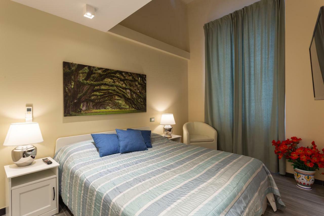 Le Stanze Di Carla! Bagno Privato, Cucina In Comune Gæstehus Firenze
