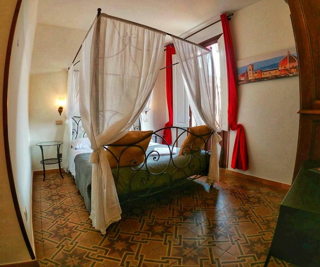 Affittacamere Holiday Rooms