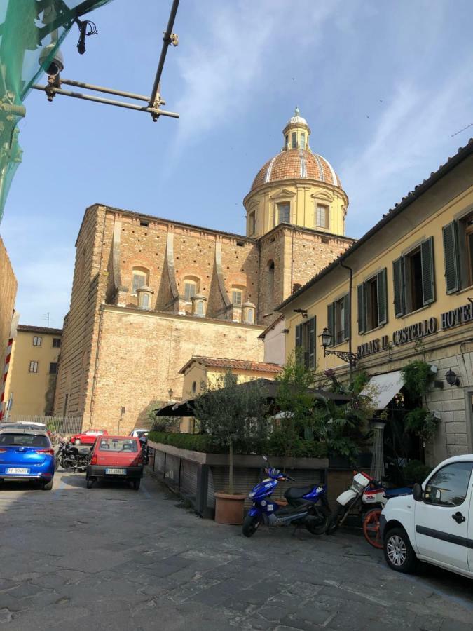 Piaggione Apt, Galante In Lejlighed *