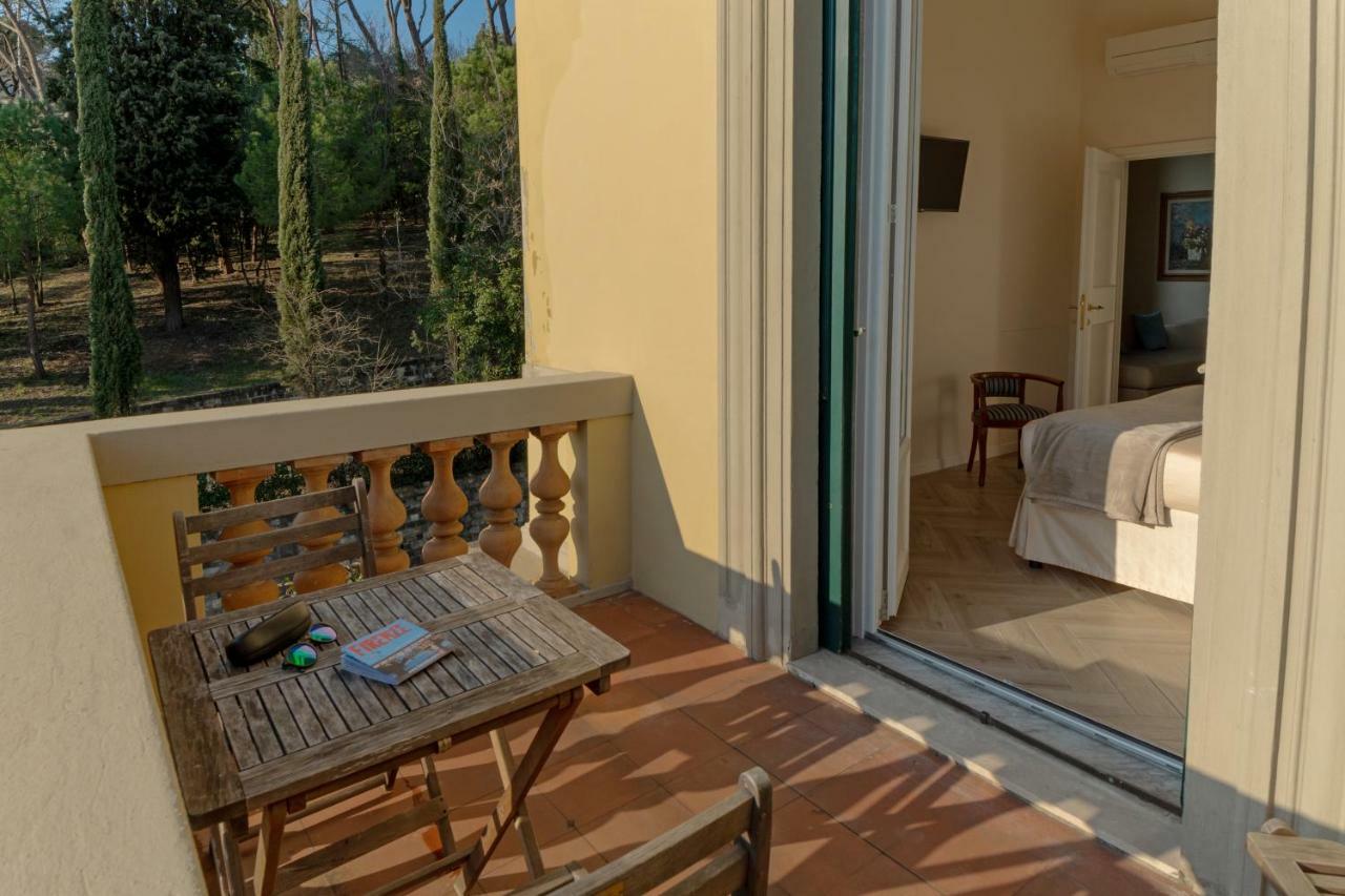 Dimora Salviati Bed & Breakfast 3*