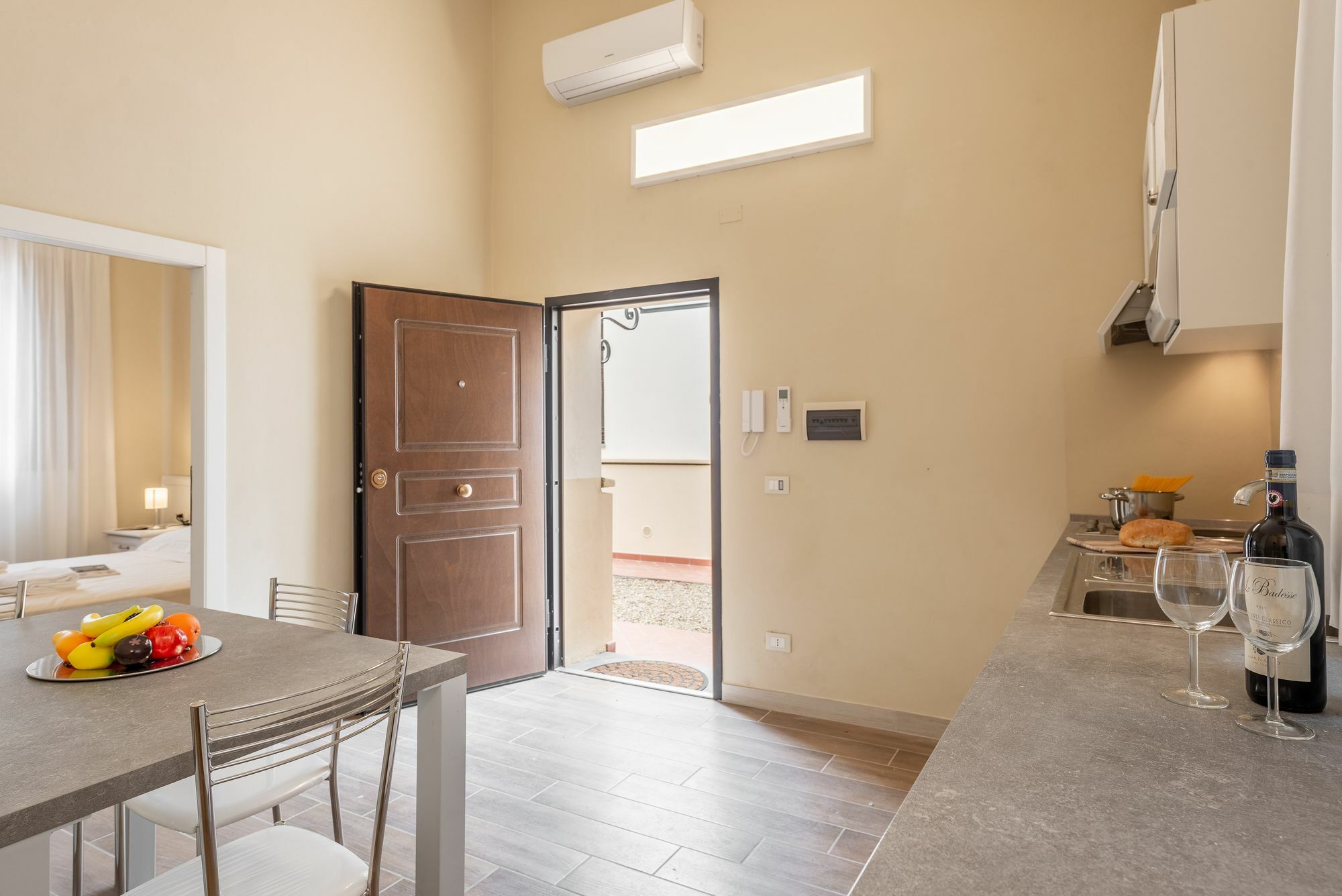 Carra Aparthotel *