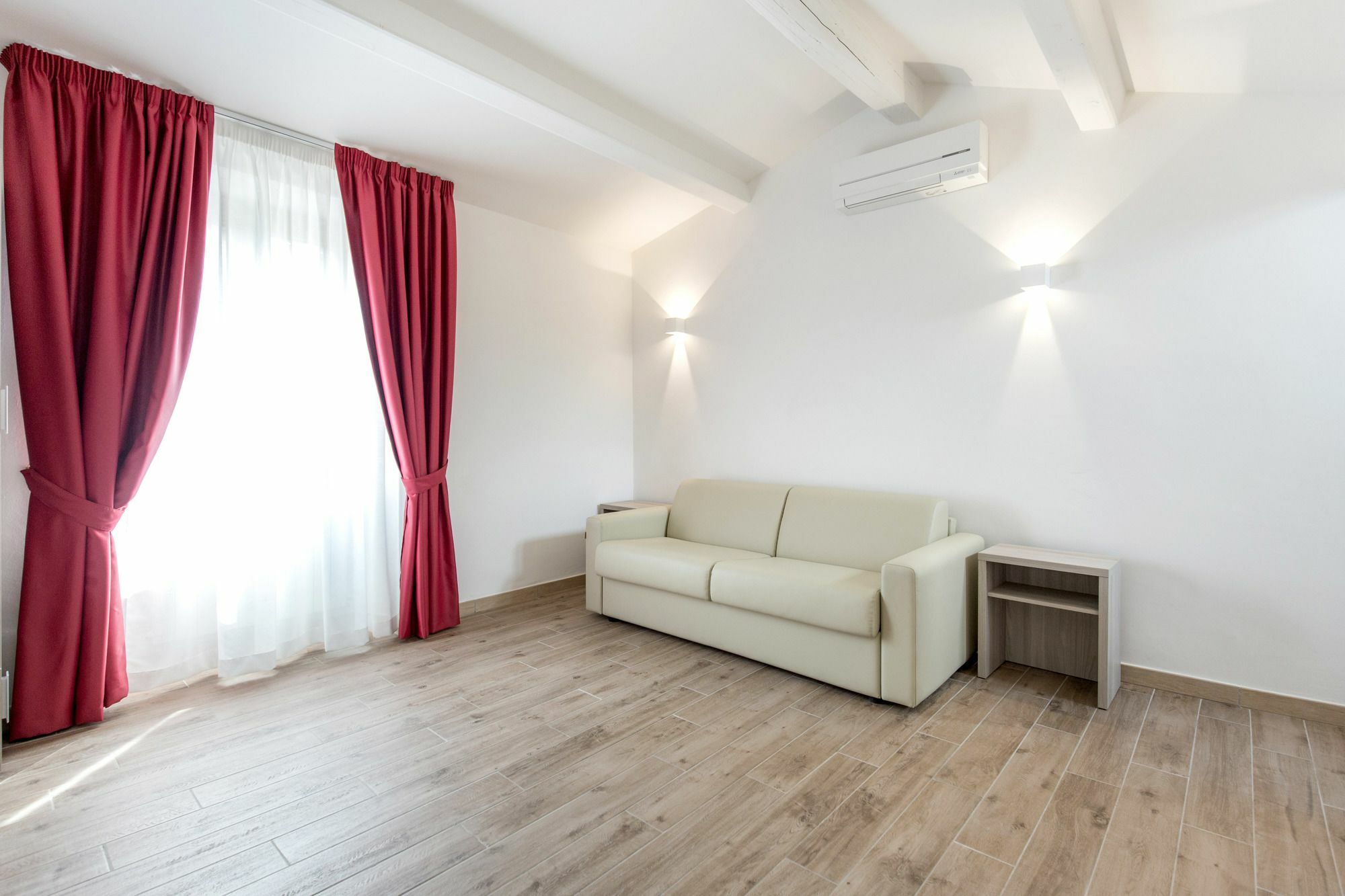 Apollo Affittacamere 3*