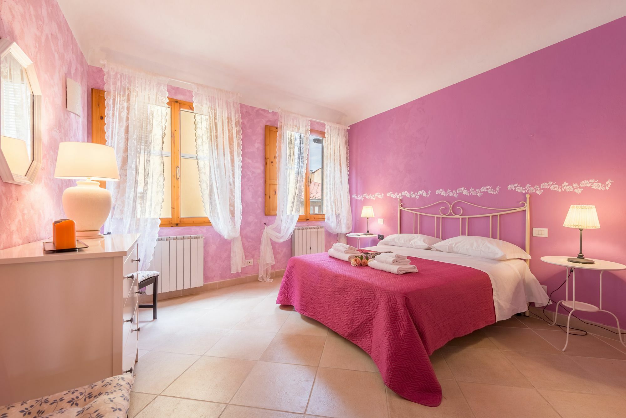 Colorful Sant'ambrogio Appartamento *
