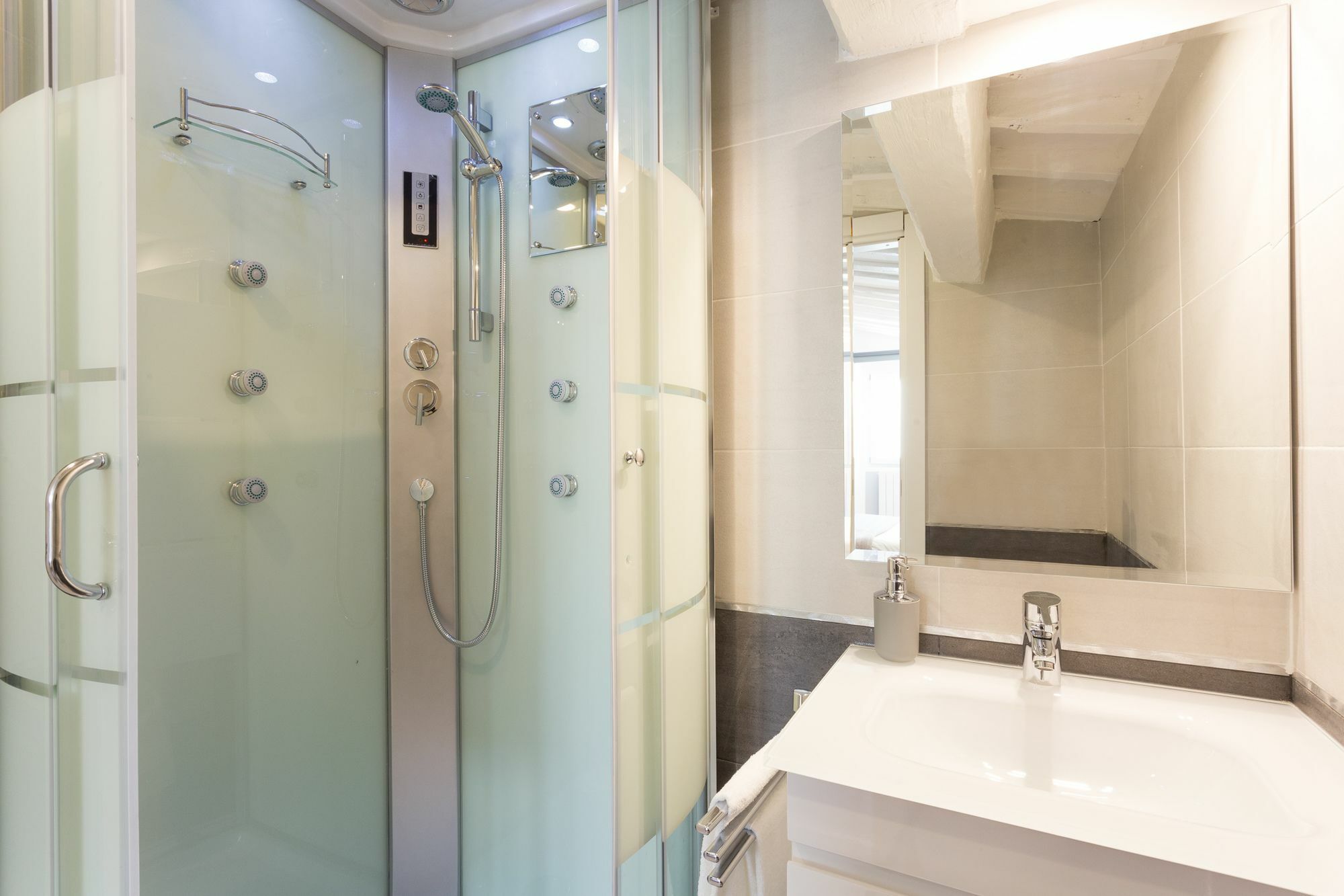Lovethestylish Oldbridge - Lovetheapartments Appartamento *