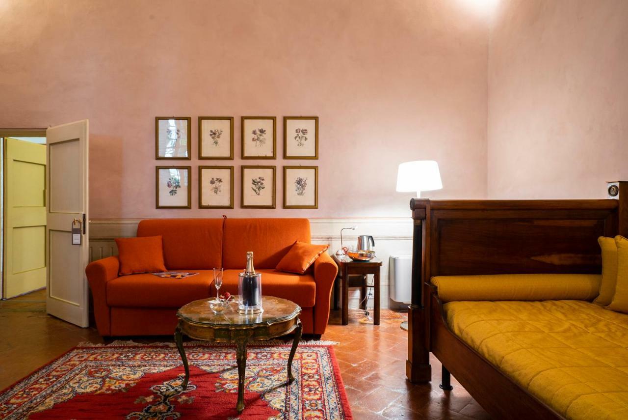 Torre Dei Lari Residenza D'epoca Bed & Breakfast Firenze