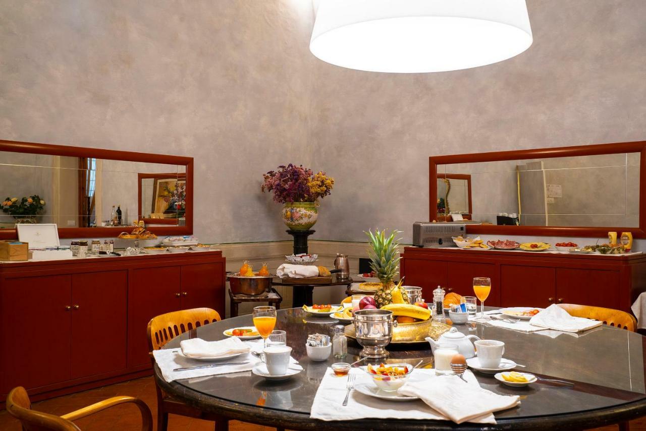 Torre Dei Lari Residenza D'epoca Bed & Breakfast 3*