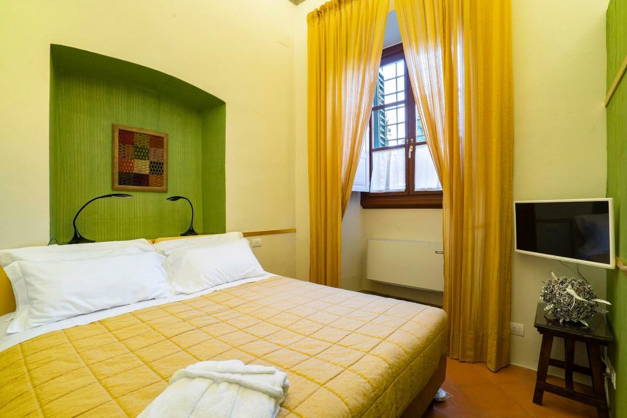 Torre Dei Lari Residenza D'epoca Bed & Breakfast 3*
