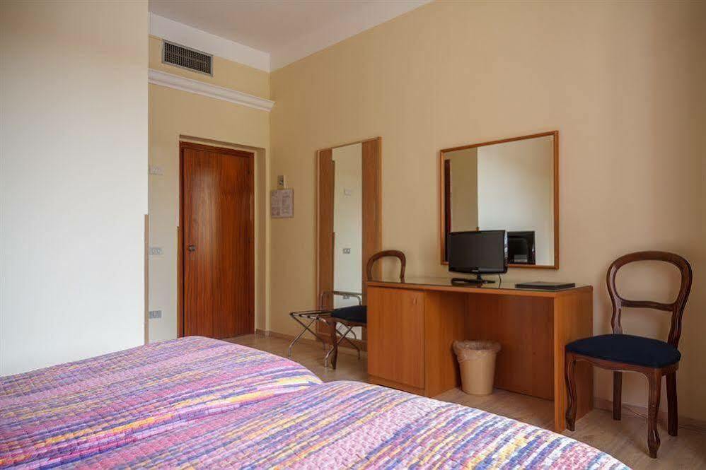 Flom Boutique Hotel 4*