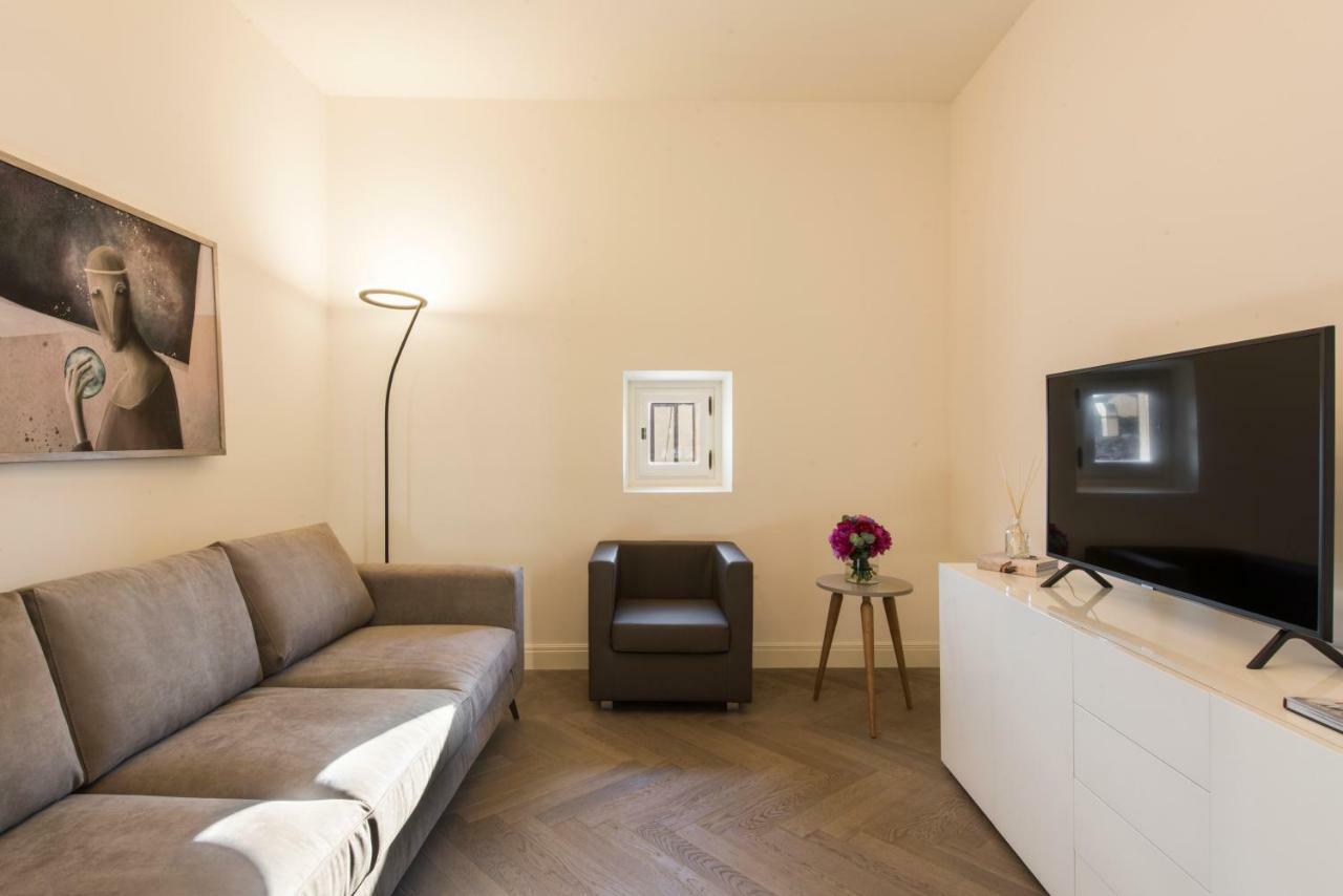 - Duomo Contemporary Appartement *