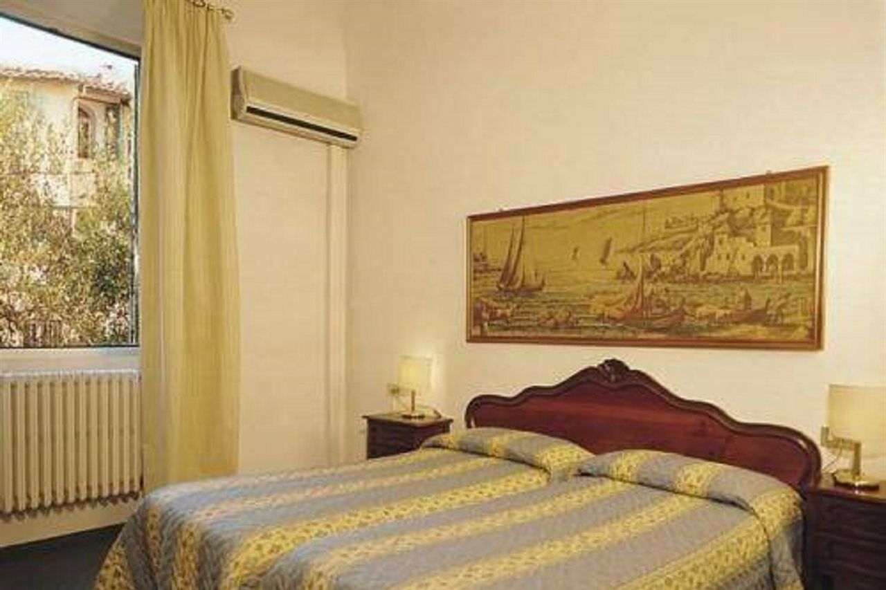 Gioia Hotel 3*
