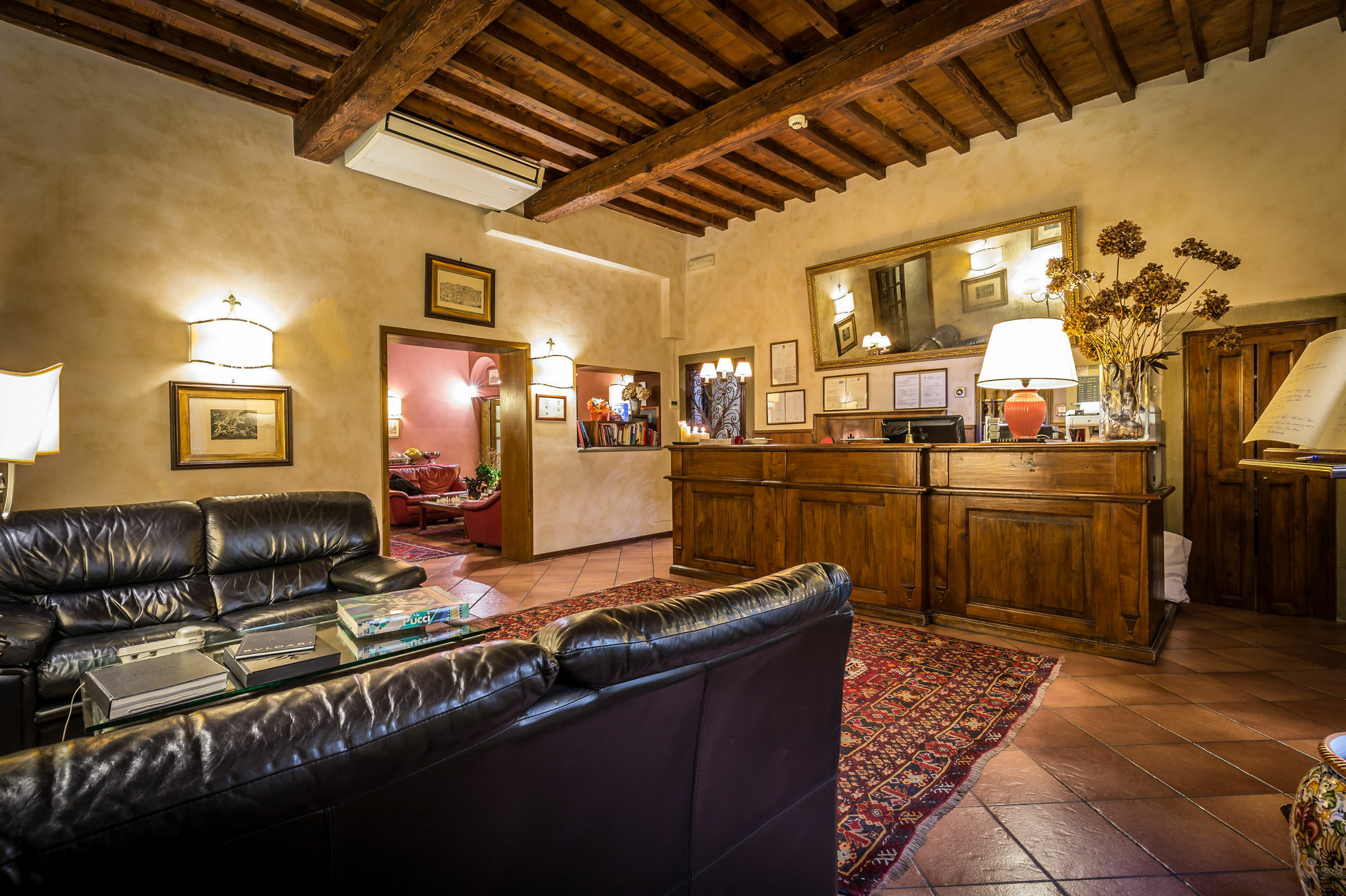 Mario's Hotel 3*