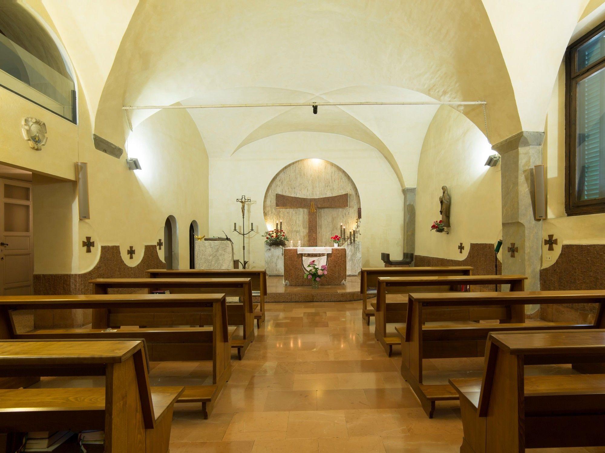 Casa Santo Nome Di Gesu