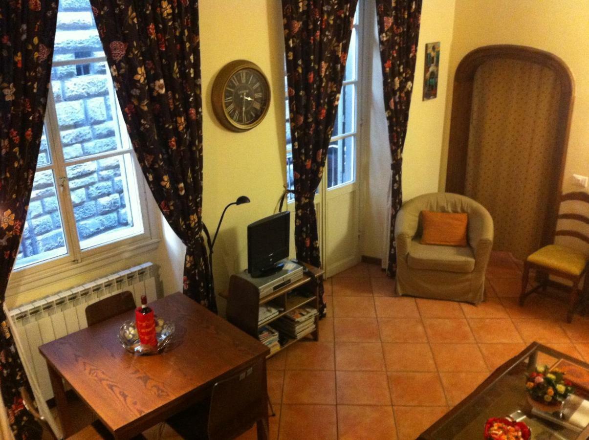 Leoni Appartamento Firenze