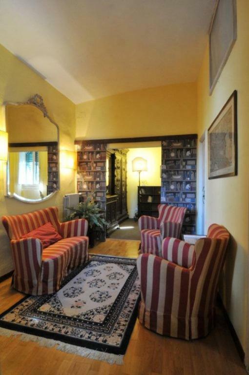 In Private Estate,shared Pool,parking,3km To Ponte Vecchio Villa Firenze