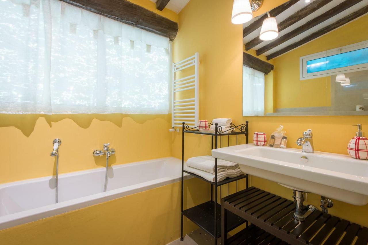 Villa In Private Estate,shared Pool,parking,3km To Ponte Vecchio Firenze