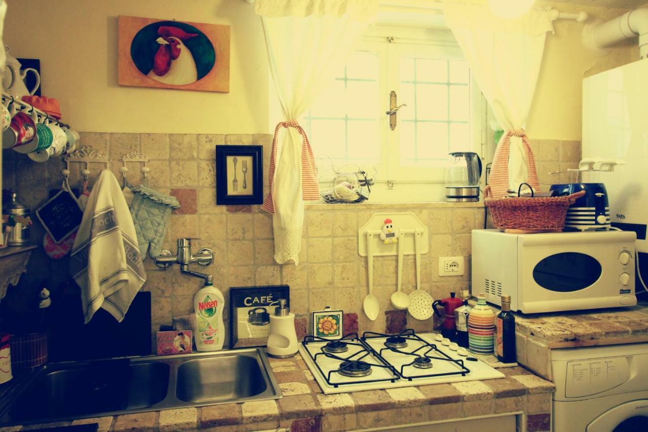 Hand Decorated House With Court Appartement Florence