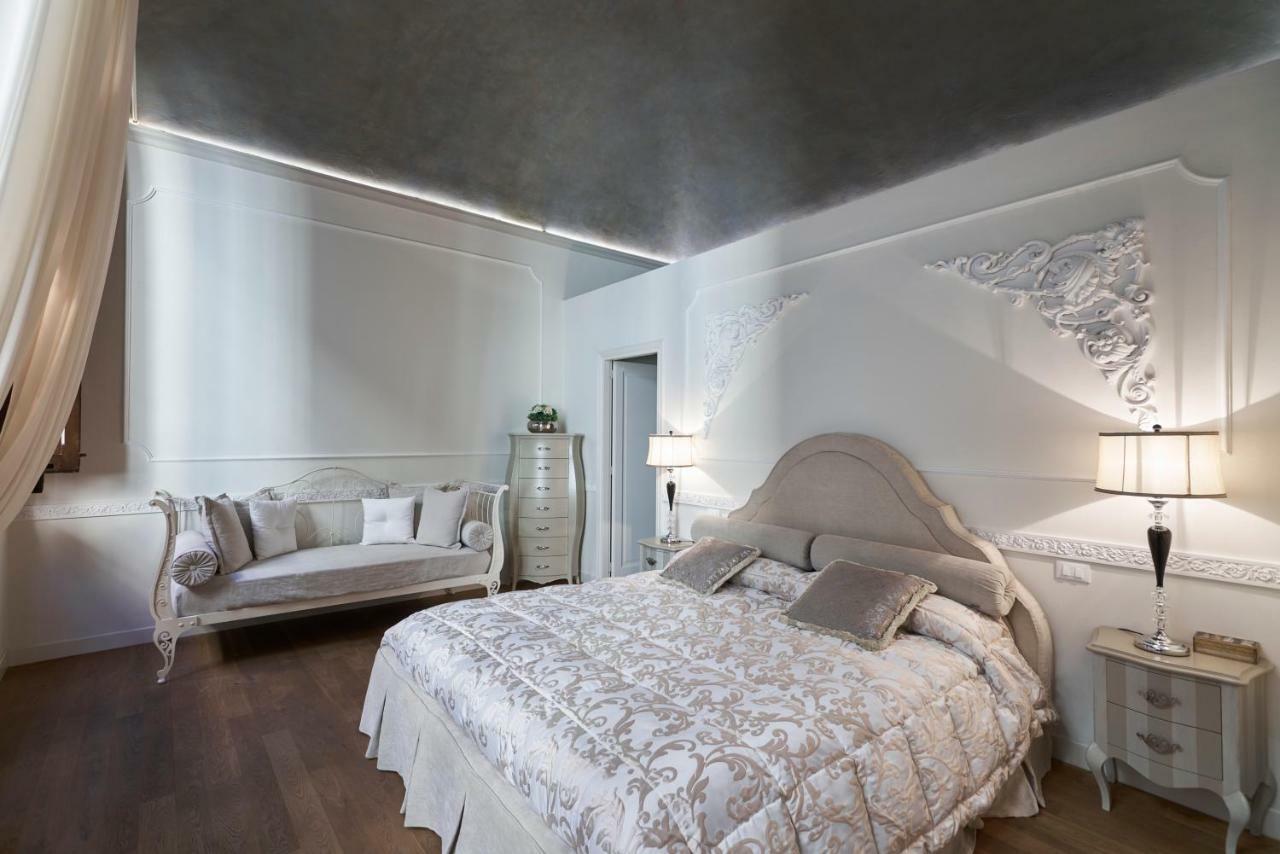 Luxury Rucellai Apartment *