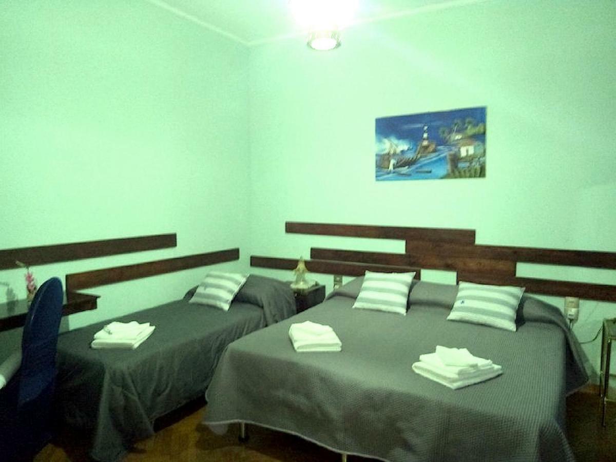 Acomodação com café da manhã  Mel 3*