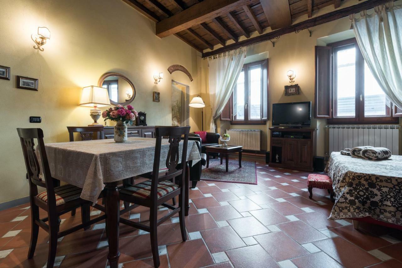 Cozy In Position Firenze