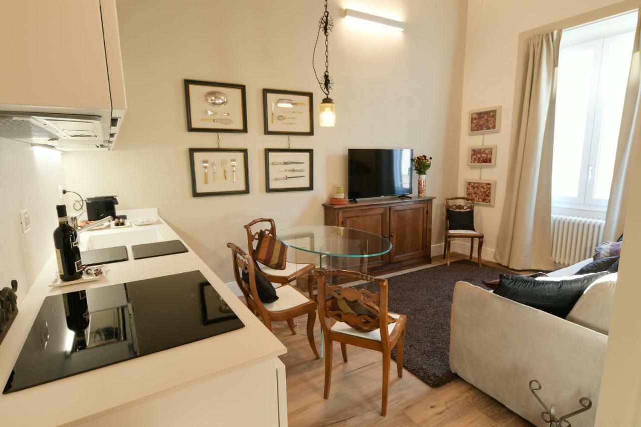 Oltrarno's Sweet Rose - Free Parking! Appartement *