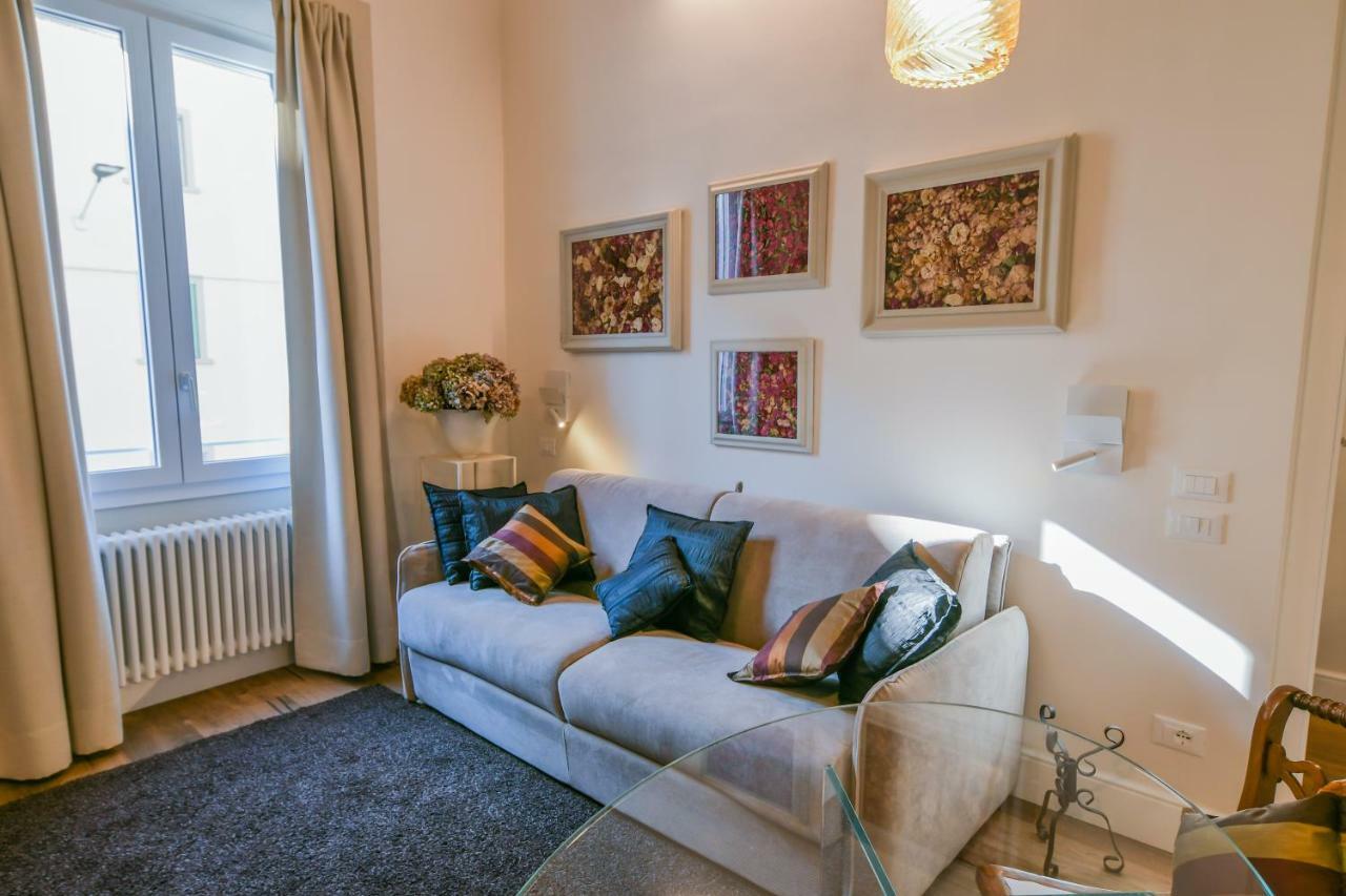 Oltrarno's Sweet Rose - Free Parking! Lejlighed