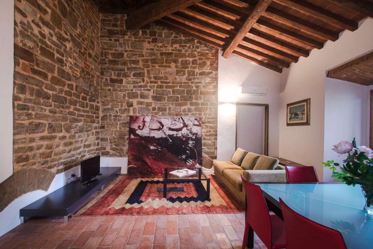 Location In Inviting Appartamento Firenze