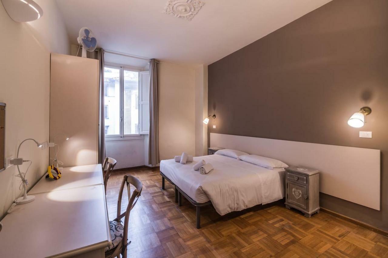 Spacious Apt With Terrace 200 Meters From Duomo Apartamento *