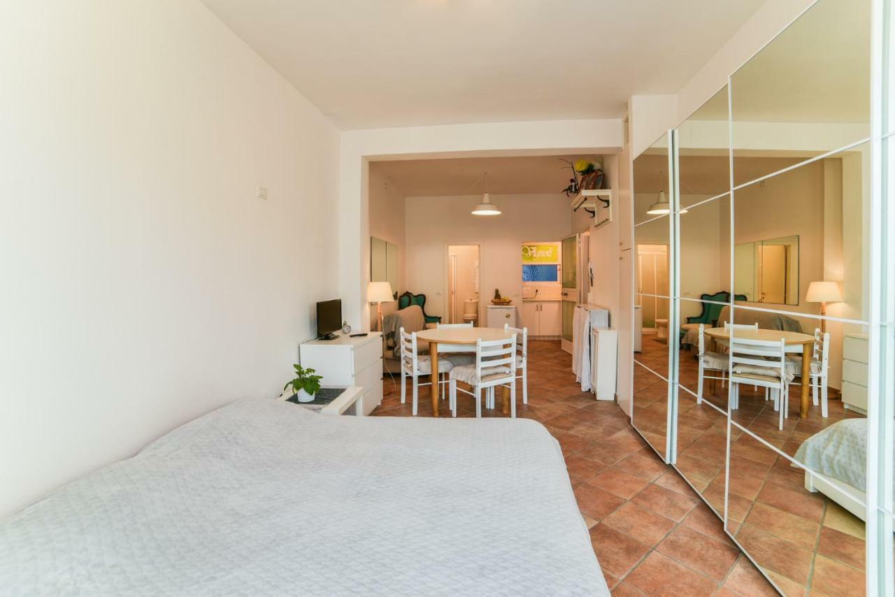 De Bardi Apartment *