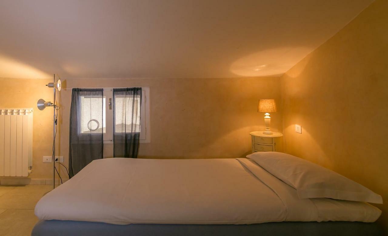 Historical Stone House, In The Amazing Centre Of Florence! Leilighet *