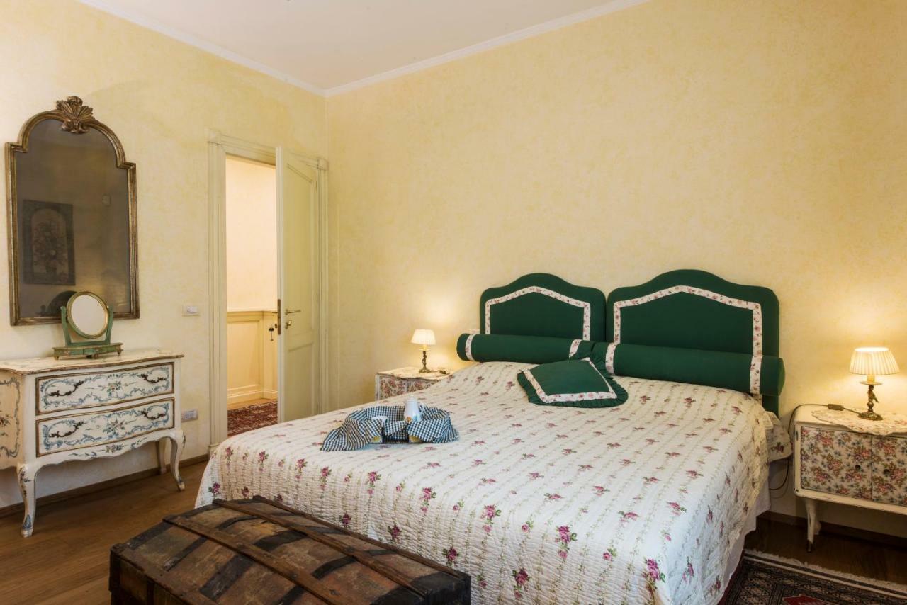 Stylish Florentine In The With Pool Villaer Firenze