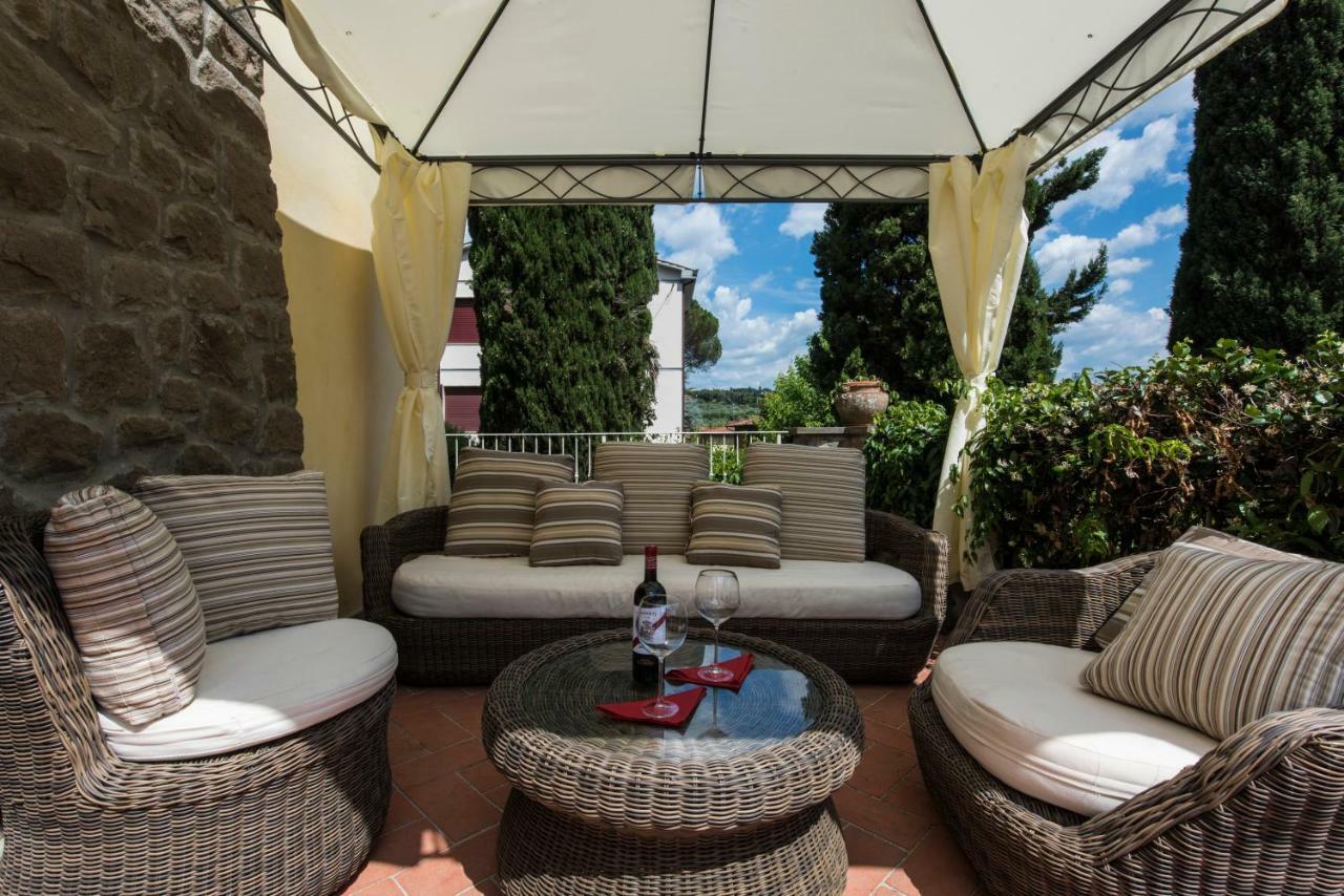 Villaer Stylish Florentine In The With Pool