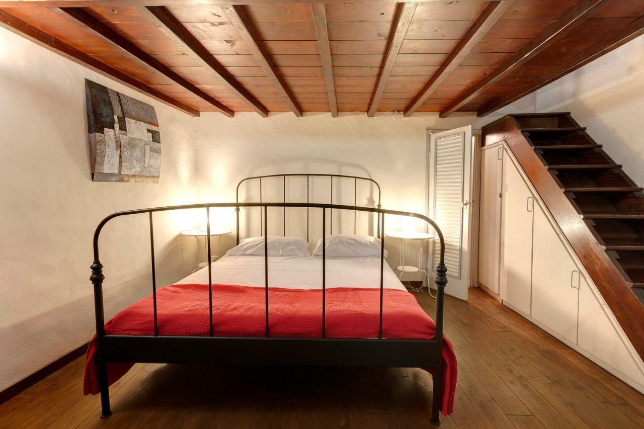 Casa *