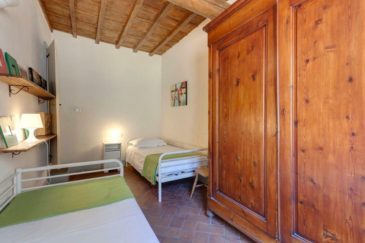 Casa *