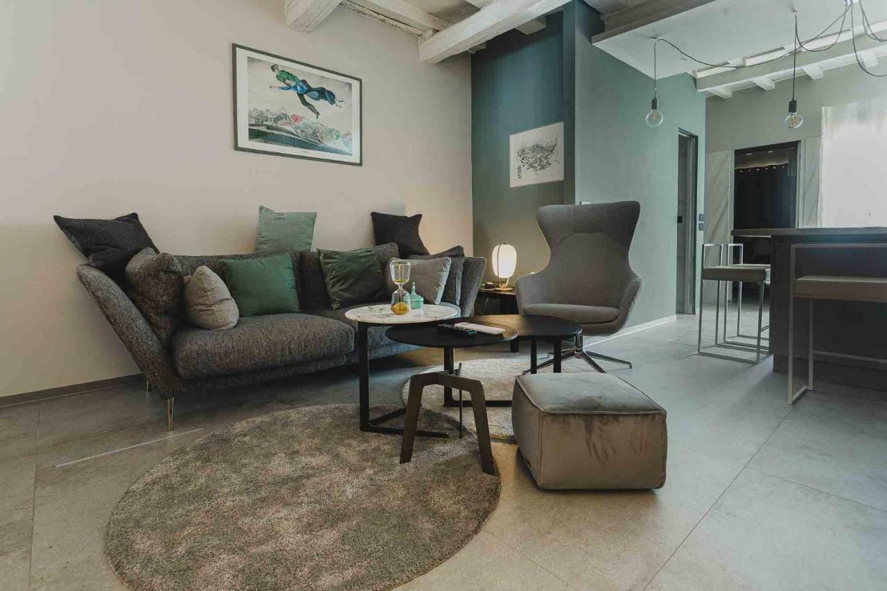 Ee Luxury Appartamento *