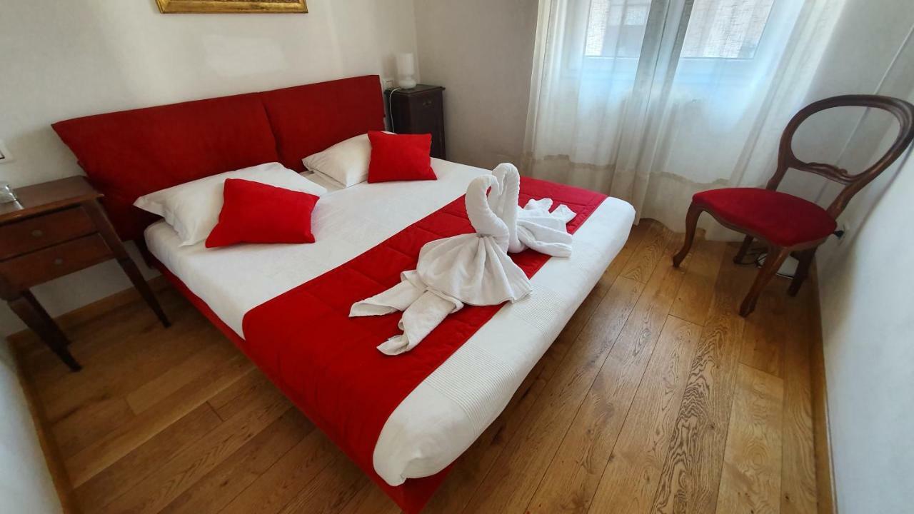 Leilighet Lovewknds - Topfloor With Duomo View