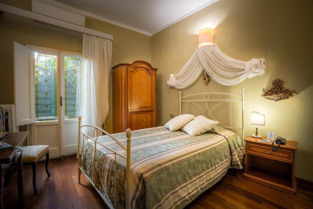 Palazzo Dal Borgo Hotel