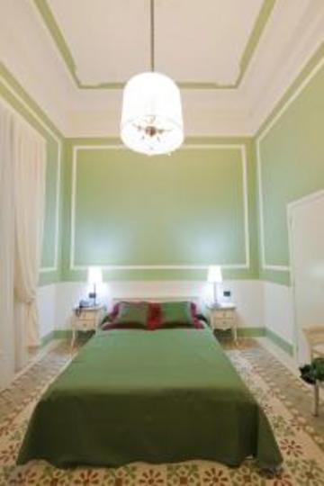 Palazzo Lombardo Bed & Breakfast 2*