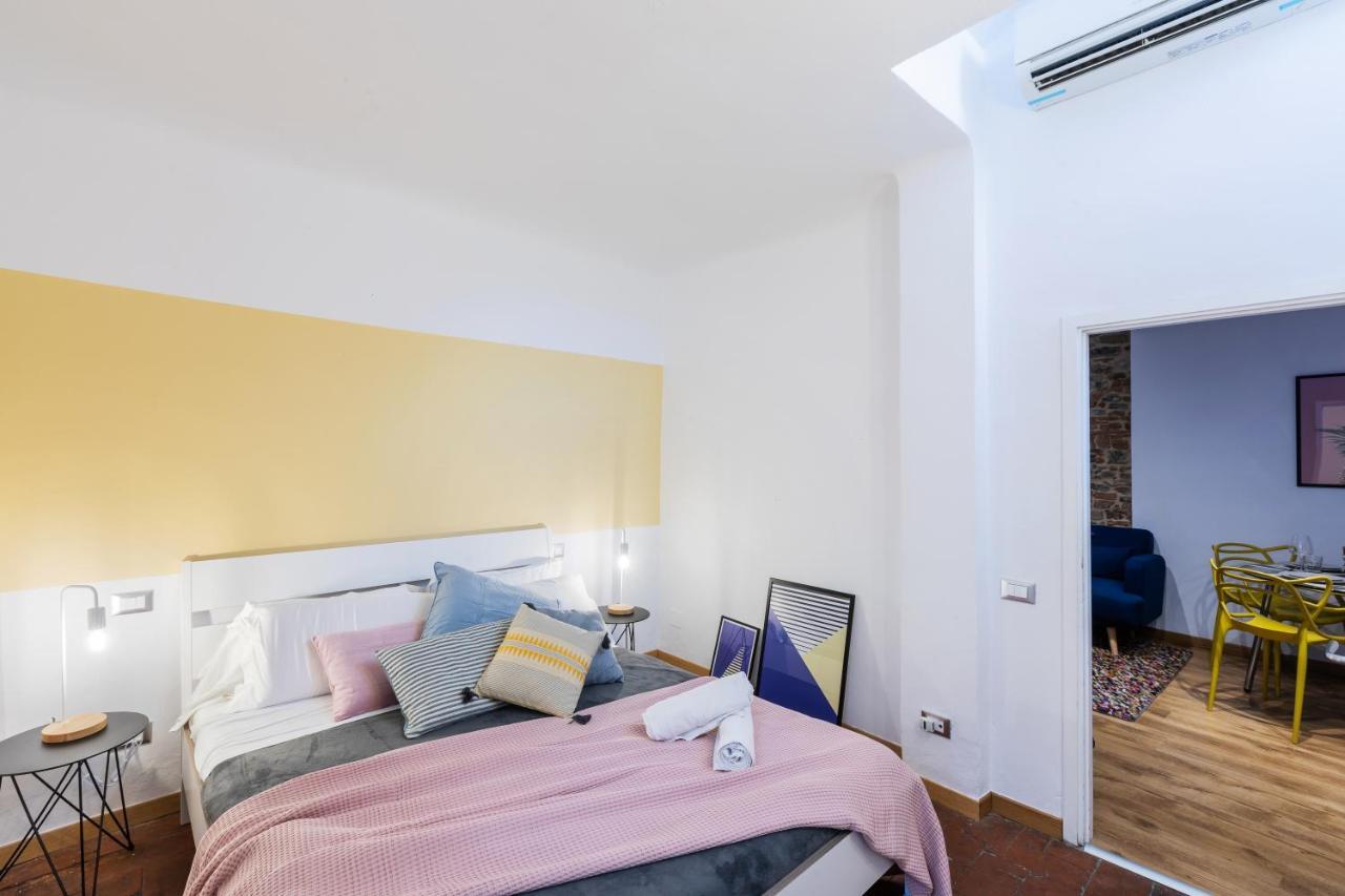 Historic Center Renovated Apartment- Amazing Location-by Likehomeflorence Florence