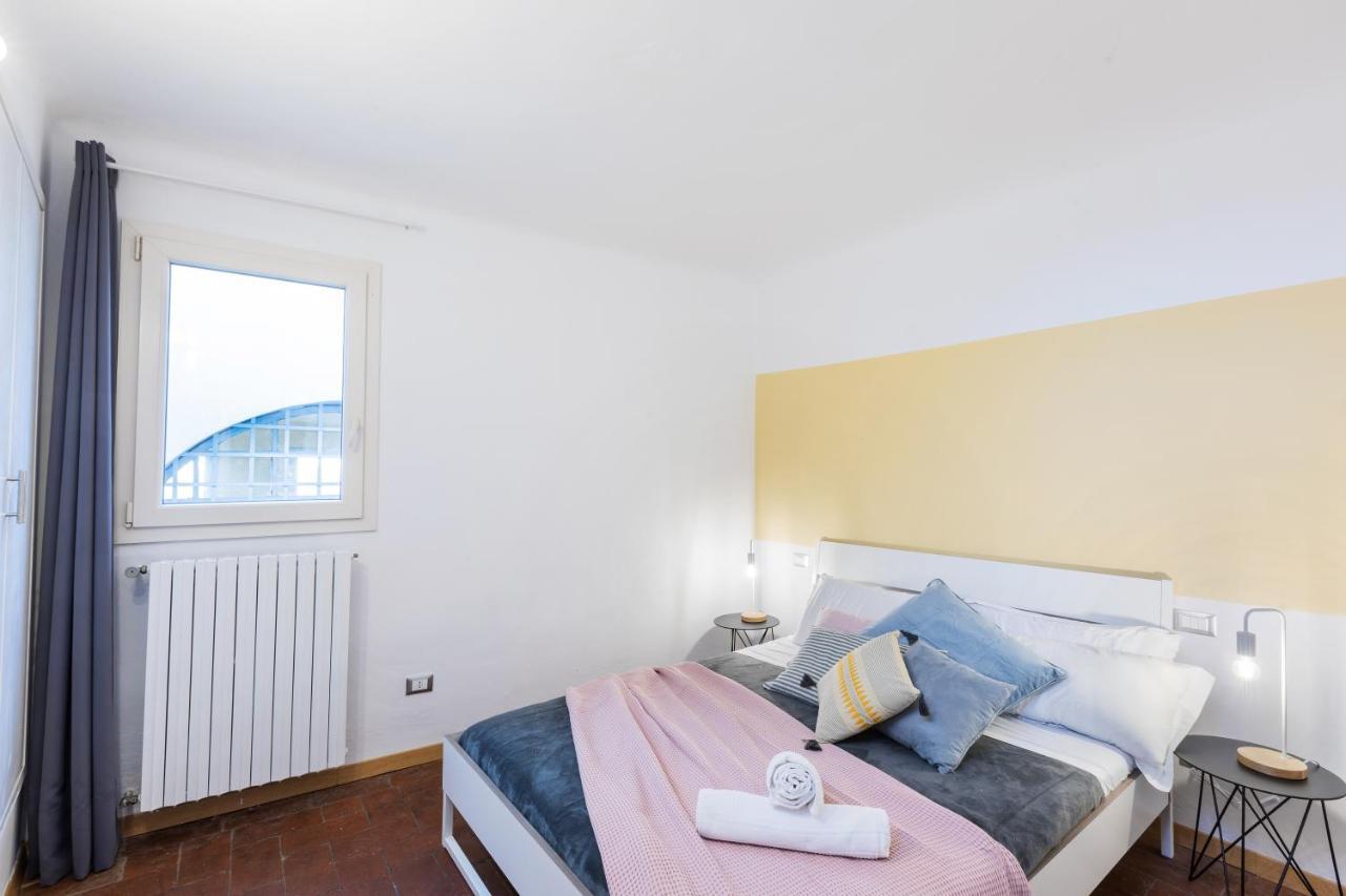 Historic Center Renovated Apartment- Amazing Location-by Likehomeflorence Florence