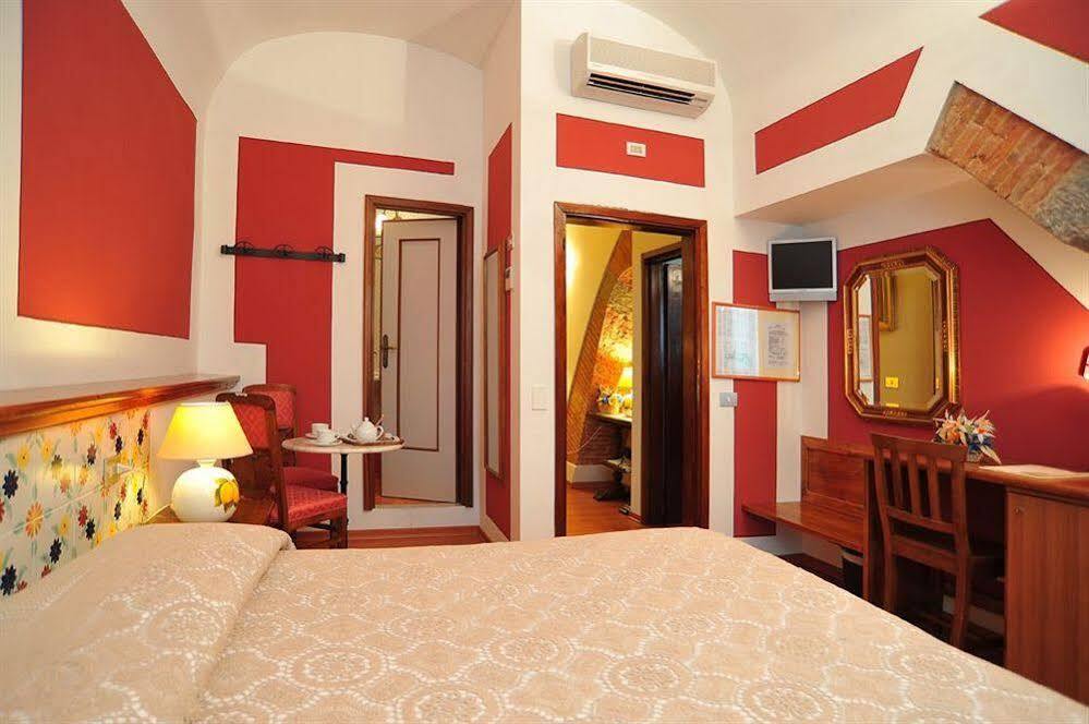 Albion Hotel 3*