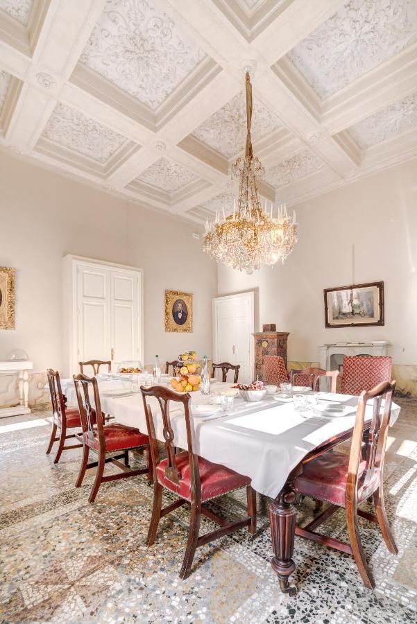Acomodação com café da manhã  Palazzo D'oltrarno - Residenza D'epoca 3*