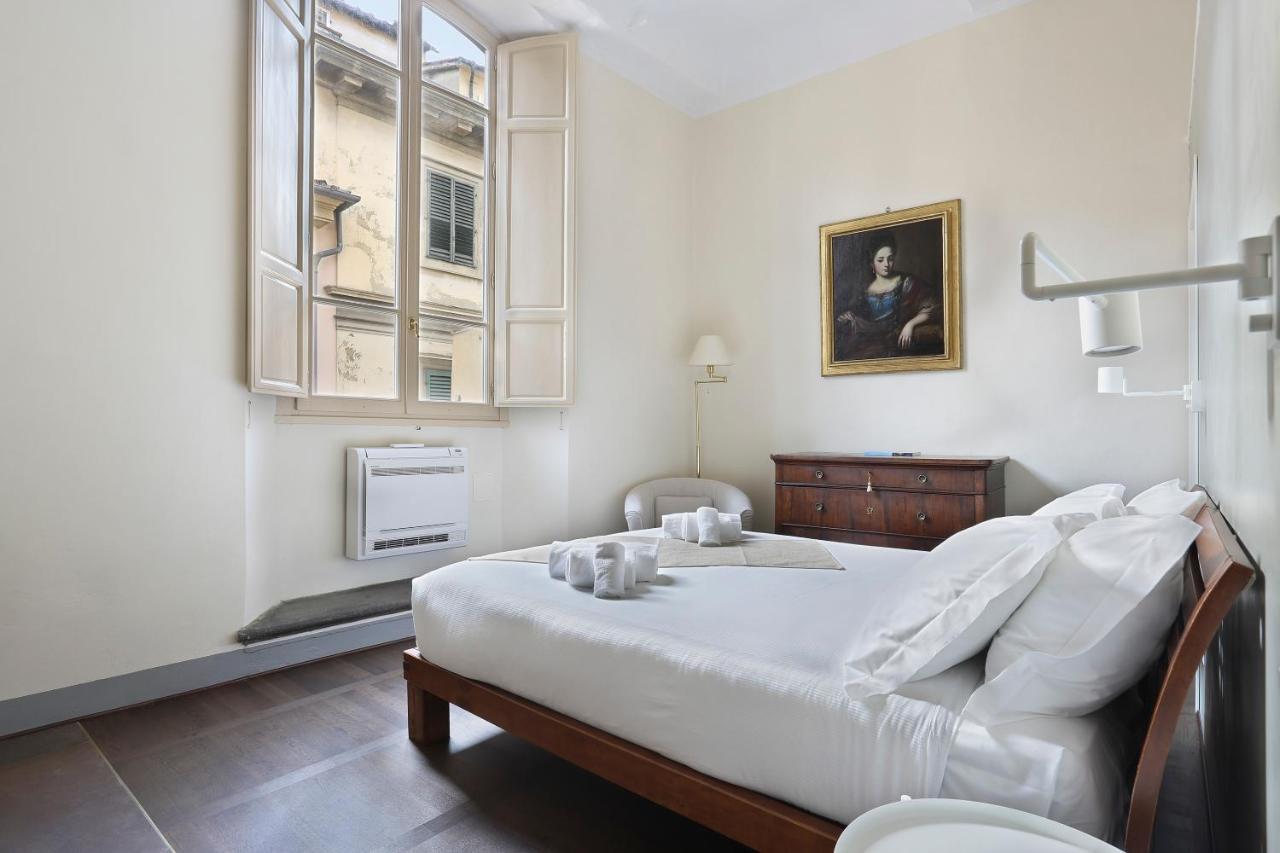 Apt. Salvia Pauline Suites, Palazzo Borghese Apartment Florence