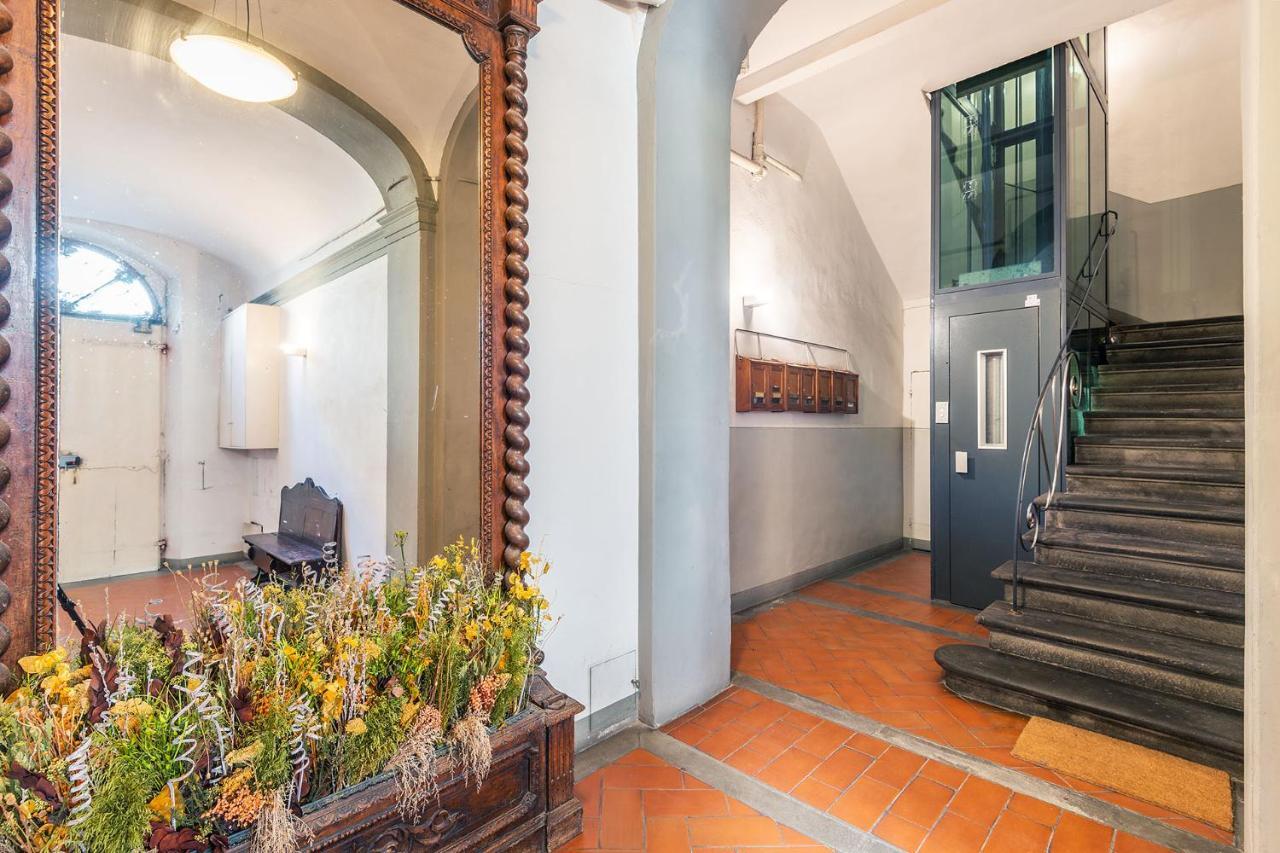 Lorenzo De' Medici Family Apartment *